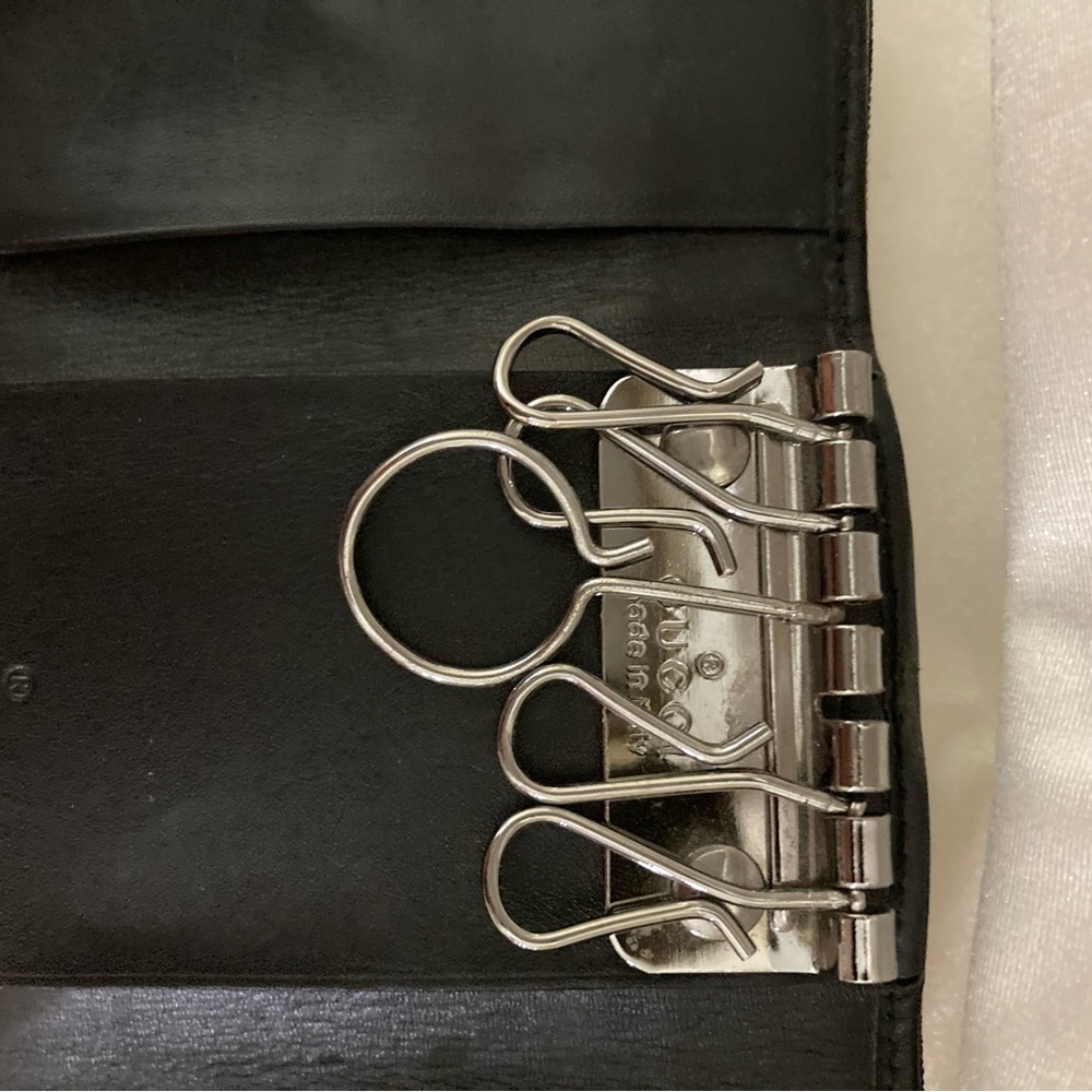 Gucci Canvas 6 Key Case. Authentic Euc, With Date… - image 4